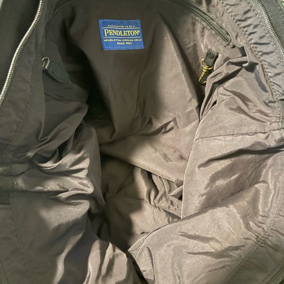 Pendleton Vibrant Patterned Tote Bag - Picture 5 of 5